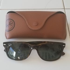 Ray-Ban New Wayfarer tortoise shell